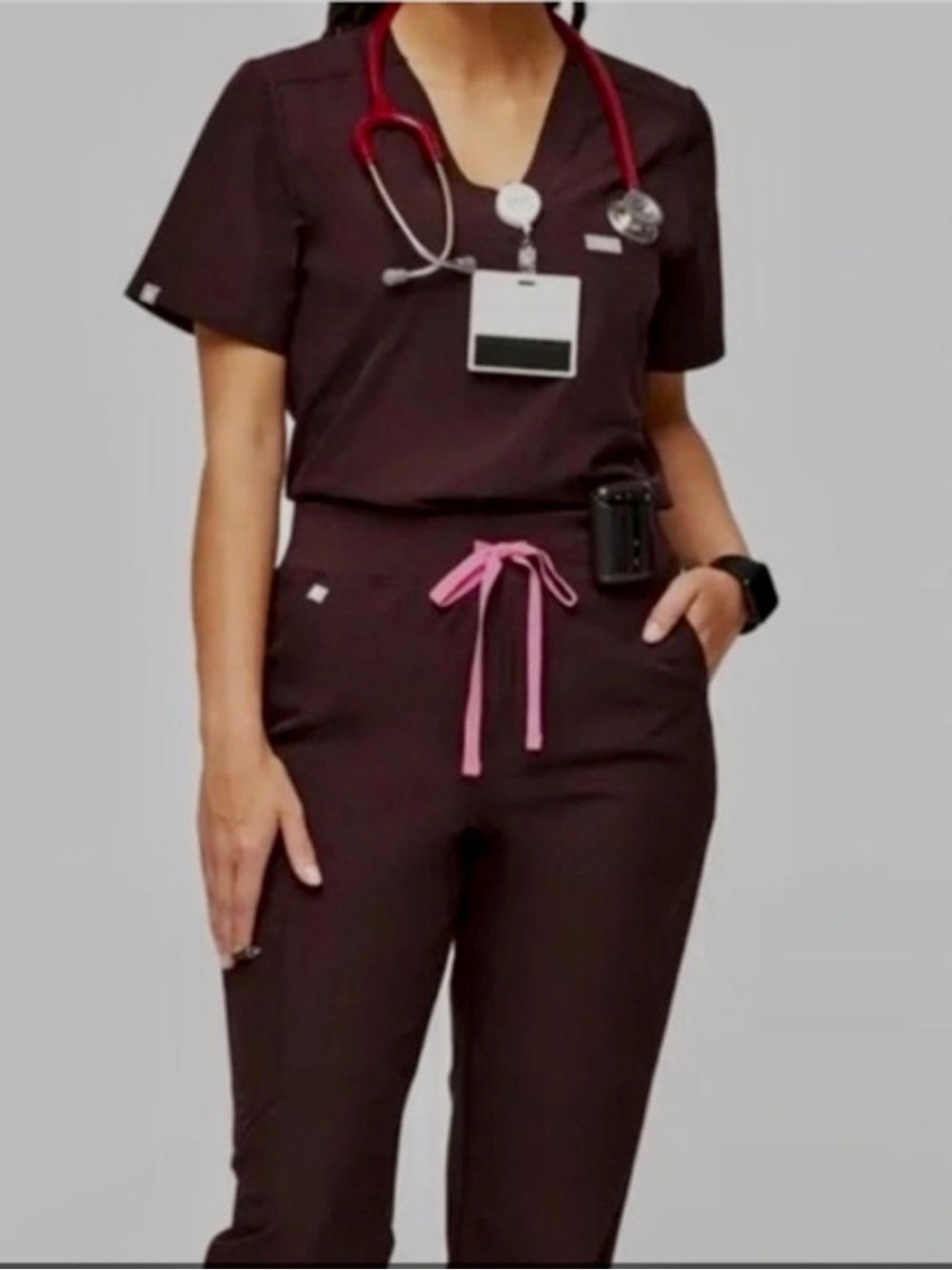 Figs FREEx Scrub Set in Dark Fig- Catarina Top and Yola Pants
